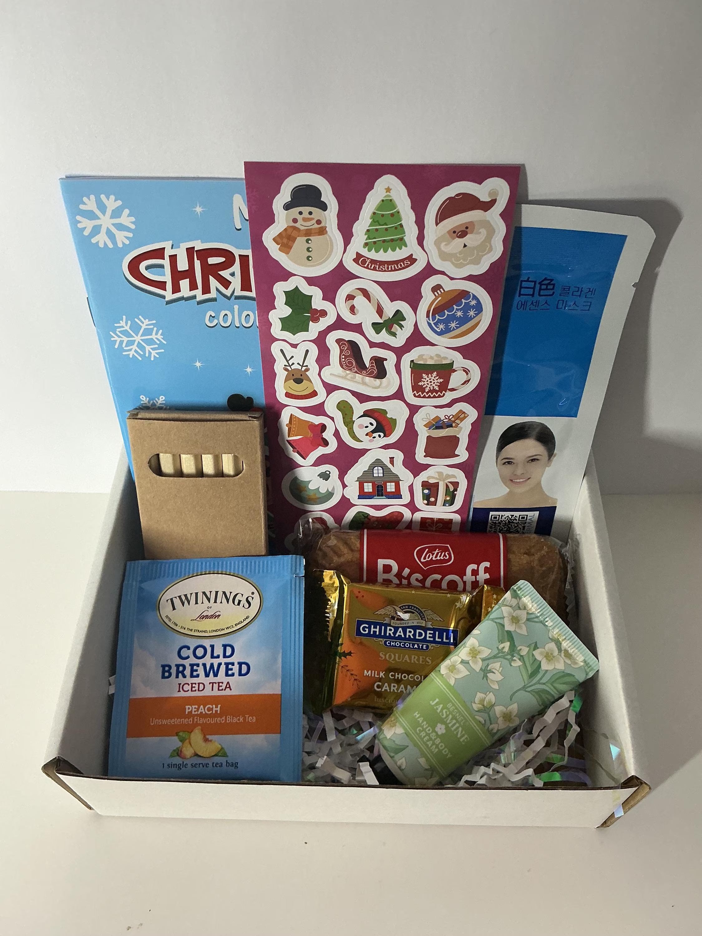 Christmas Cozy Tea & Creativity Gift Box – Holiday Self Care Kit with Tea & Coloring